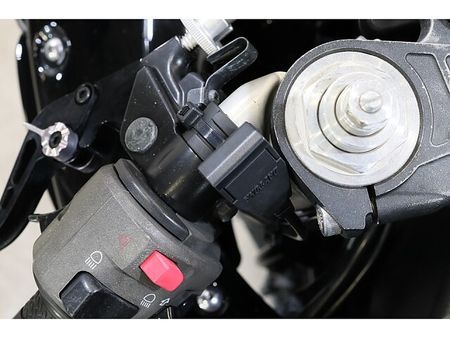 ヤマハ YZF-R1 メールでお問い合わせの際は、ronajapan.shiki@gmail.com まで! 22