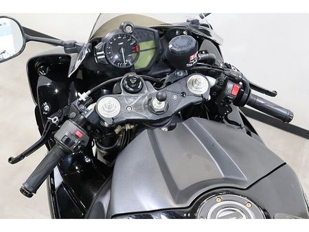 ヤマハ YZF-R1 メールでお問い合わせの際は、ronajapan.shiki@gmail.com まで! 28
