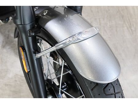 トライアンフ BONNEVILLE T100 メールでお問い合わせの際は、ronajapan.shiki@gmail.com まで! 5