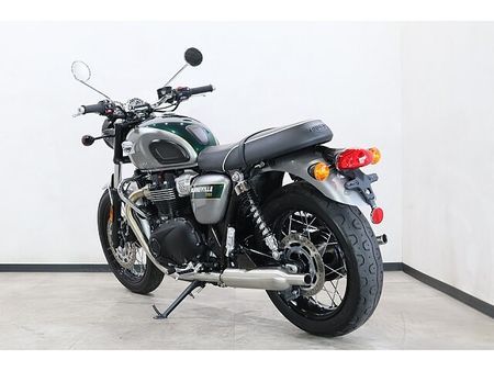 トライアンフ BONNEVILLE T100 メールでお問い合わせの際は、ronajapan.shiki@gmail.com まで! 22