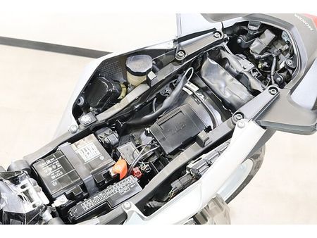 ホンダ VFR1200F デュアルクラッチトランスミッション メールでお問い合わせの際は、ronajapan.shiki@gmail.com まで! 6