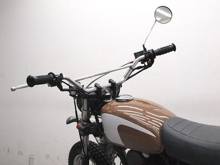 カワサキ 250TR 9