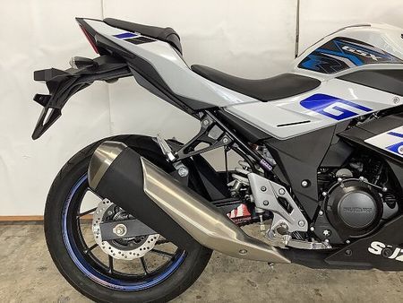 スズキ GSX250R GSX250R 2023年モデル ABS ハンドルレバー スクリーンカスタム 22