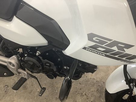 ホンダ グロム GROM 2024年モデル リアボックス USB装備 19