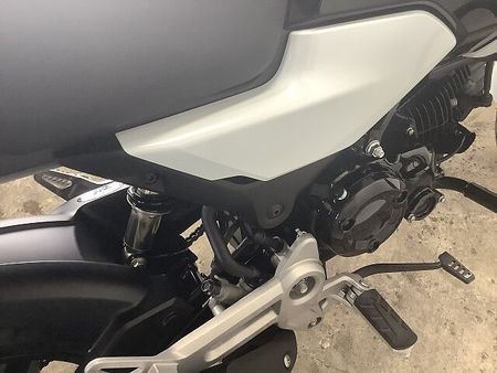 ホンダ グロム GROM 2024年モデル リアボックス USB装備 24