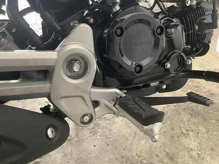 ホンダ グロム GROM 2024年モデル リアボックス USB装備 25