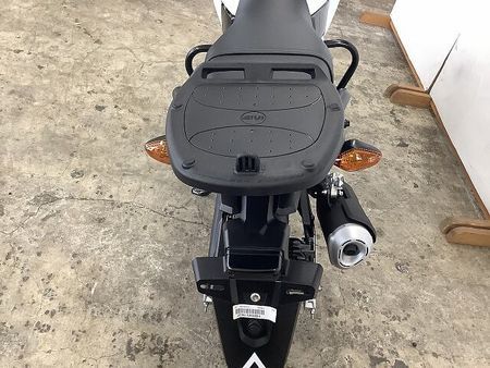 ホンダ グロム GROM 2024年モデル リアボックス USB装備 10