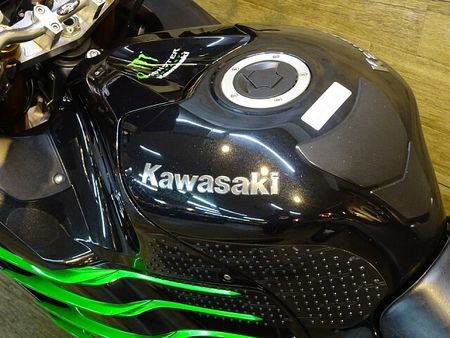 カワサキ ZX-14R 13