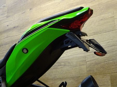 カワサキ ZX-10R 4