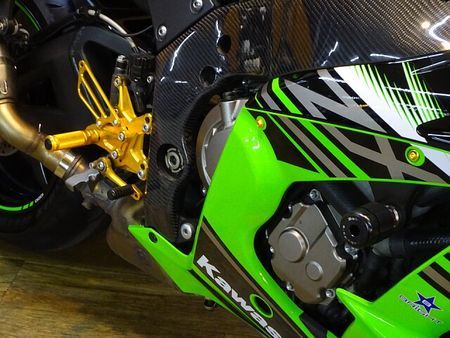 カワサキ ZX-10R 8