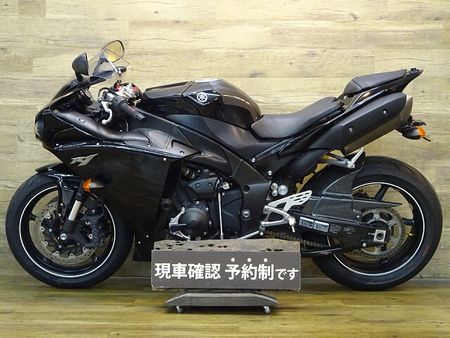 ヤマハ YZF-R1 11