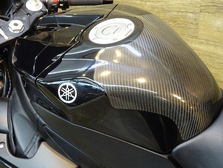 ヤマハ YZF-R1 13