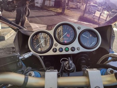カワサキ ZRX1200S まずはお気軽にお問い合わせください! 23