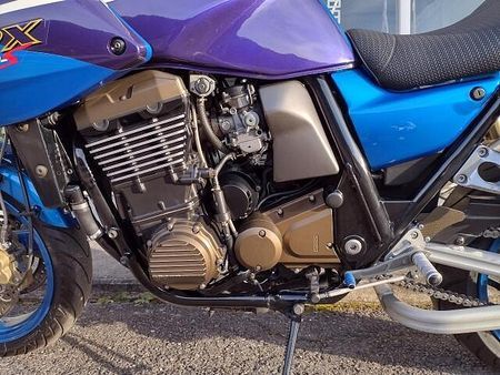 カワサキ ZRX1200S まずはお気軽にお問い合わせください! 5