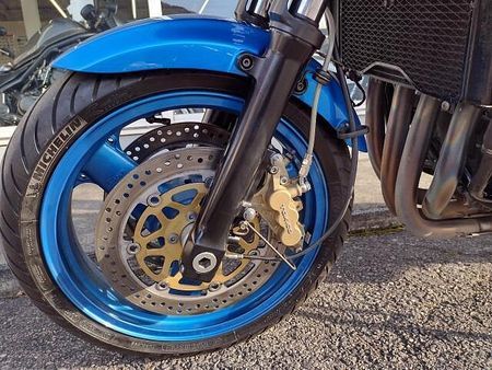 カワサキ ZRX1200S まずはお気軽にお問い合わせください! 7