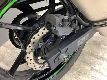 カワサキ ニンジャ 250 【スピード納車】Ninja 250 政府承認ヨシムラマフラー・マルチバー・USB付き!! 24