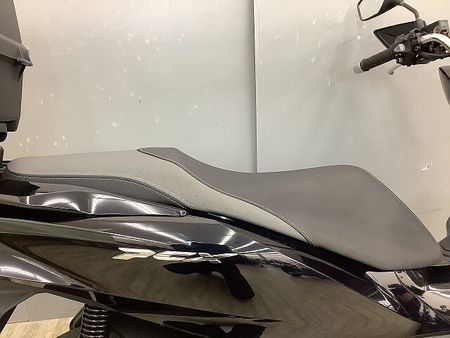 ホンダ PCX125 PCX125 ABS 2022年製造車 ワンオーナー・ナックルバイザー・GIVIトップケー 17
