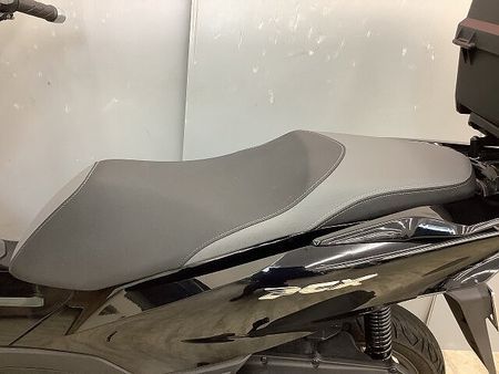 ホンダ PCX125 PCX125 ABS 2022年製造車 ワンオーナー・ナックルバイザー・GIVIトップケー 38