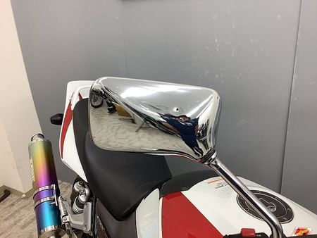 ホンダ CB1300スーパーフォア CB1300スーパーフォア モリワキ政府認証フルエキチタンマフラー装備・フェンダーレス仕様 13