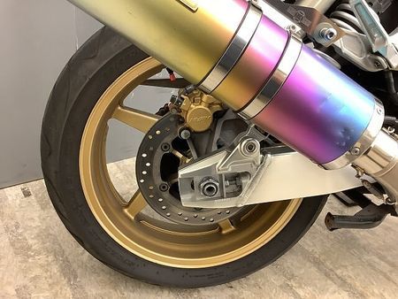 ホンダ CB1300スーパーフォア CB1300スーパーフォア モリワキ政府認証フルエキチタンマフラー装備・フェンダーレス仕様 25