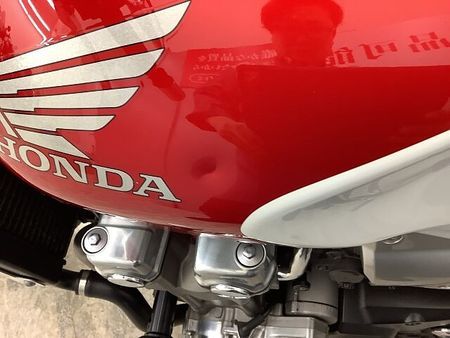 ホンダ CB1300スーパーフォア CB1300スーパーフォア モリワキ政府認証フルエキチタンマフラー装備・フェンダーレス仕様 35