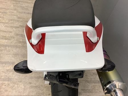 ホンダ CB1300スーパーフォア CB1300スーパーフォア モリワキ政府認証フルエキチタンマフラー装備・フェンダーレス仕様 38
