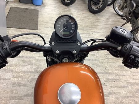 ハーレーダビッドソン XL883N SPORTSTER IRON XL883N スポーツスター アイアン 二人乗り仕様・純正オプションセキュリティ装備!! 25
