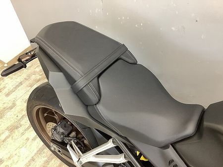 ホンダ CB650R CB650R ワンオーナー・フェンダーレス仕様・カーボン調エンジンカバー・USB装備 23