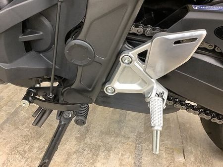 ホンダ CB650R CB650R ワンオーナー・フェンダーレス仕様・カーボン調エンジンカバー・USB装備 32