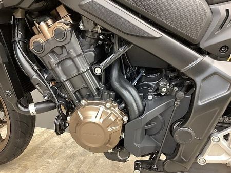 ホンダ CB650R CB650R ワンオーナー・フェンダーレス仕様・カーボン調エンジンカバー・USB装備 33