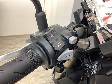 ホンダ CB650R CB650R ワンオーナー・フェンダーレス仕様・カーボン調エンジンカバー・USB装備 35
