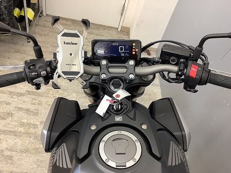 ホンダ CB650R CB650R ワンオーナー・フェンダーレス仕様・カーボン調エンジンカバー・USB装備 10