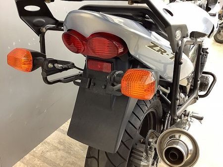カワサキ ZR-7/S ZR-7S エンジンバンパー付き・ハンドルポジション変更!! 34