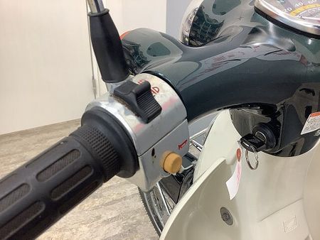 ホンダ リトルカブ リトルカブ セル付き 2008年モデル/2013年製造 インジェクション車 前後タイヤ新品 27