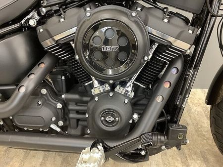 ハーレーダビッドソン FXBB SOFTAIL STREETBOB FXBB1750 ストリートボブ 純正オプションシート・グリップ・ステップペグ装備!! 11