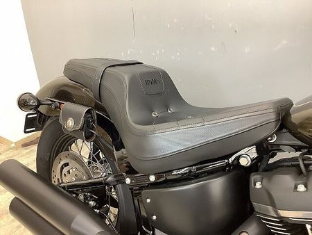 ハーレーダビッドソン FXBB SOFTAIL STREETBOB FXBB1750 ストリートボブ 純正オプションシート・グリップ・ステップペグ装備!! 22