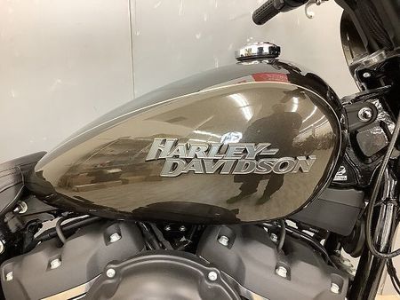 ハーレーダビッドソン FXBB SOFTAIL STREETBOB FXBB1750 ストリートボブ 純正オプションシート・グリップ・ステップペグ装備!! 9