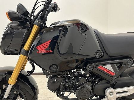 ホンダ グロム 【7月限定価格】【マル得】GROM 2023年モデル 5速トランスミッション ノーマル 32