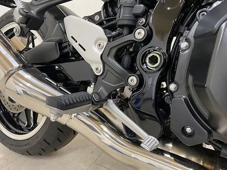 カワサキ Z900RS 【7月限定価格】【マル得】Z900RS 2018年モデル ビキニカウル装備 !! 32