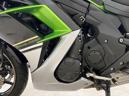 カワサキ ニンジャ 400 【7月限定価格】【マル得】 Ninja 400 2014年モデル スクリーン/フェンダーレ 20