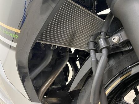 カワサキ ニンジャ 400 【7月限定価格】【マル得】 Ninja 400 2014年モデル スクリーン/フェンダーレ 31