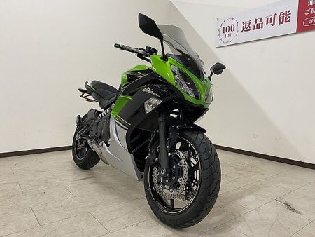 カワサキ ニンジャ 400 【7月限定価格】【マル得】 Ninja 400 2014年モデル スクリーン/フェンダーレ 4