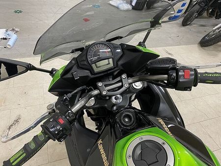 カワサキ ニンジャ 400 【7月限定価格】【マル得】 Ninja 400 2014年モデル スクリーン/フェンダーレ 9