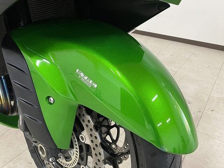 カワサキ ZX-14R Ninja ZX-14R 2015年モデル ワイバンフルエキMF/リアキャリア装備 15