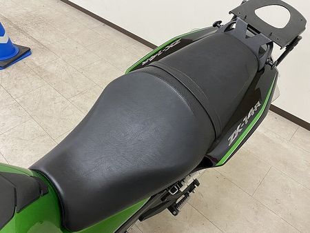 カワサキ ZX-14R Ninja ZX-14R 2015年モデル ワイバンフルエキMF/リアキャリア装備 25