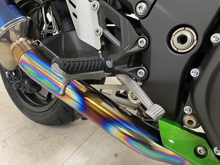 カワサキ ZX-14R Ninja ZX-14R 2015年モデル ワイバンフルエキMF/リアキャリア装備 30