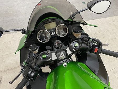カワサキ ZX-14R Ninja ZX-14R 2015年モデル ワイバンフルエキMF/リアキャリア装備 9