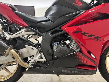 ホンダ CBR250RR (MC51) 【マル得】CBR250RR 2020年モデル アクラポビッチ製サイレンサー装備 17