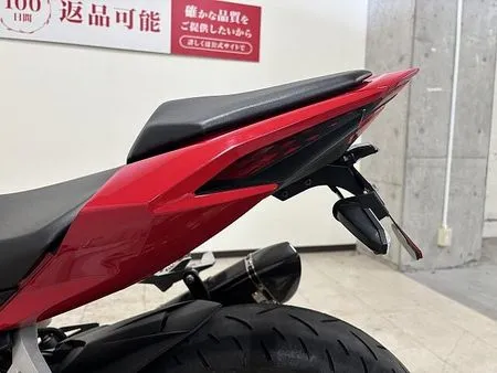 ホンダ CBR250RR (MC51) 【マル得】CBR250RR 2020年モデル アクラポビッチ製サイレンサー装備 21