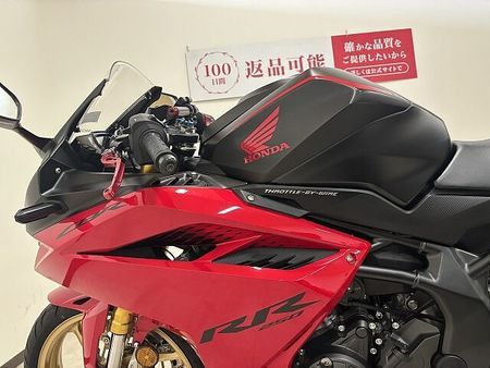 ホンダ CBR250RR (MC51) 【マル得】CBR250RR 2020年モデル アクラポビッチ製サイレンサー装備 24